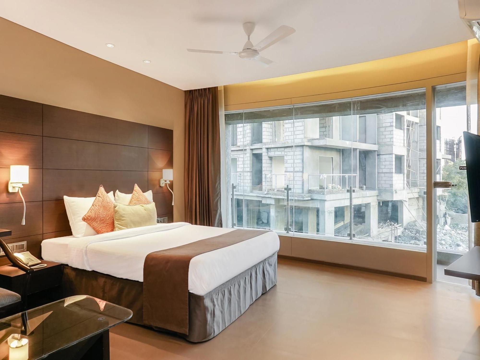 Hotel Treebo Niraali Executive, Hinjewadi Pimpri-Chinchwad Exteriér fotografie
